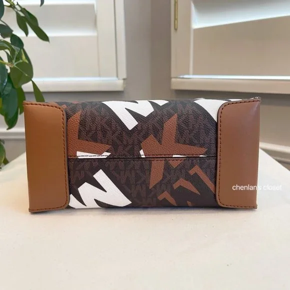 🎀NeW! Michael Kors Mercer MD Messenger - Picture 5 of 7